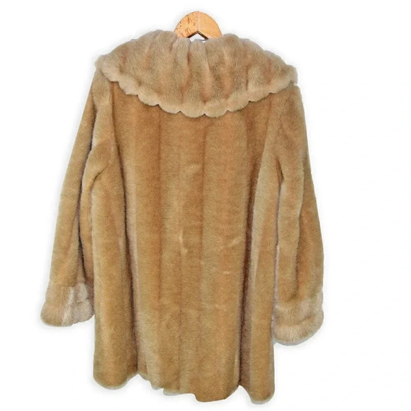 VINTAGE RICE FAUX FUR MAR-DEL WOMENS COAT - Picture 2 of 14